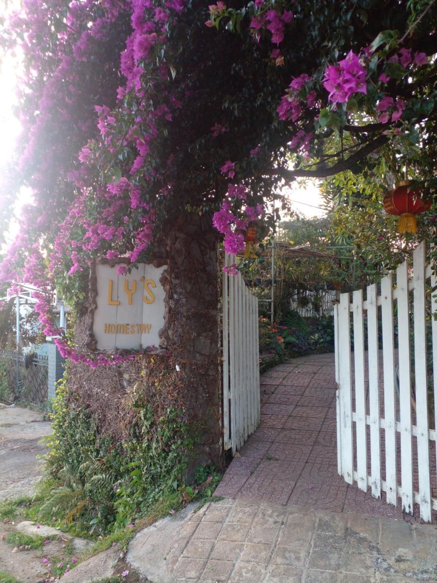 Ly'S Homestay Τζία Νγκχία Εξωτερικό φωτογραφία